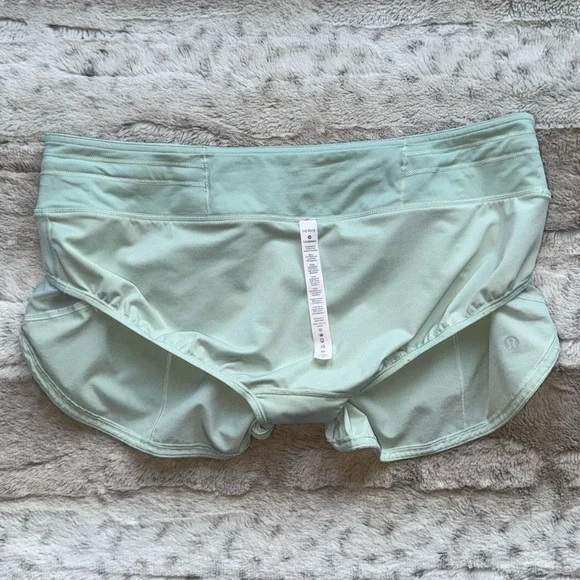 Lululemon Speed Up Short *2.5" in Mystic Mint Size 10 - Picture 9 of 16